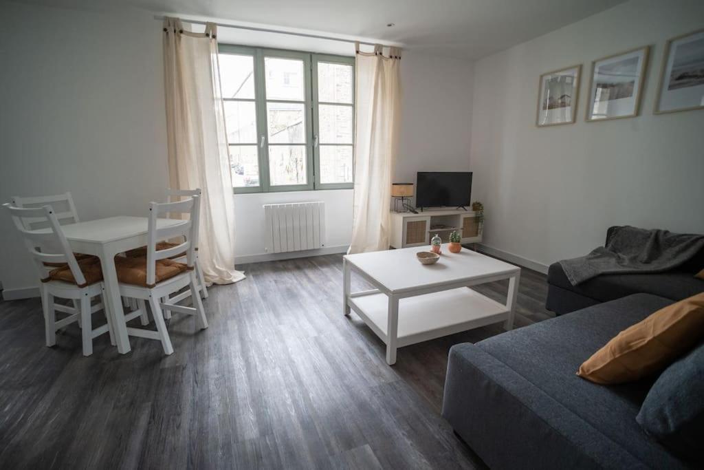 Michel Apartment Dinan Bagian luar foto