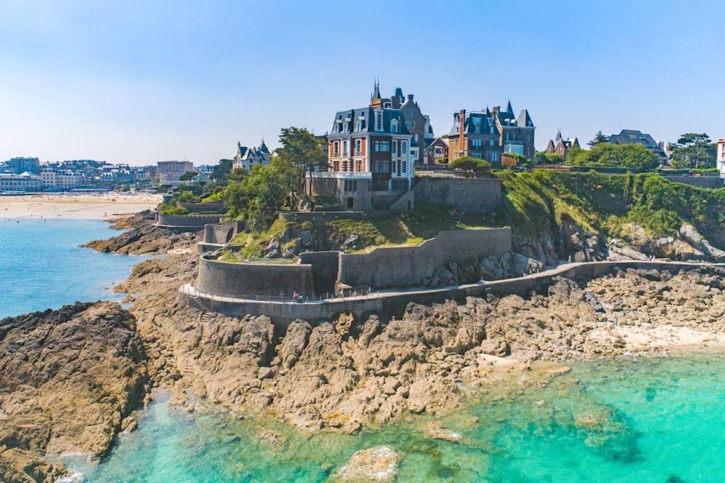 Michel Apartment Dinan Bagian luar foto